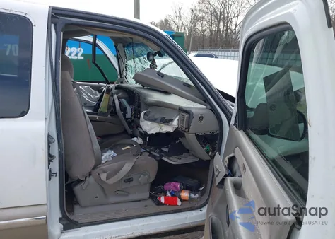 1999 GMC Sierra 1500 Sle z USA, uszkodzony, nr VIN 2GTEC19T8X1559214